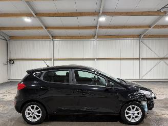krockskadad bil auto Ford Fiesta 1.0Ecoboost 103kW Airco 2019/3