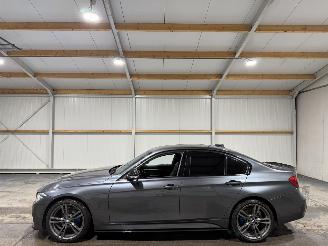 BMW 3-serie 320i 135kW Automaat Luxury Edition picture 8