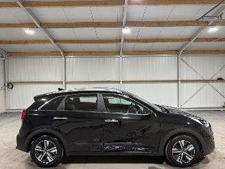 Voiture accidenté Kia Niro 1.6GDI Hybrid 77kW Automaat DynamicLine 2021/8