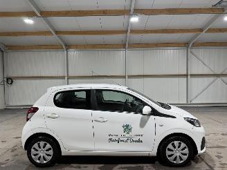 Damaged car Peugeot 108 1.0e-VTi 53kW Airco Active Top! 2018/12