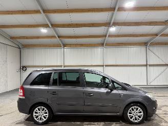 Damaged car Opel Zafira 1.8 103kW Airco 111Years Edition 2010/9