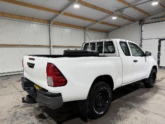 Toyota Hilux 2.4D-4D 110kW 4WD Cool Comfort picture 5