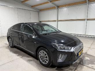 Hyundai Ioniq 38kWh 100kW Automaat Premium EV picture 2