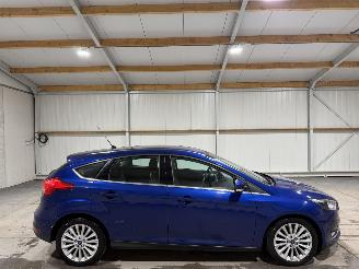 Schadeauto Ford Focus 1.0 74kW Airco Titanium 2016/9