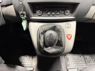 Renault Scenic 1.6-16V 83kW Privilege Comfort picture 17
