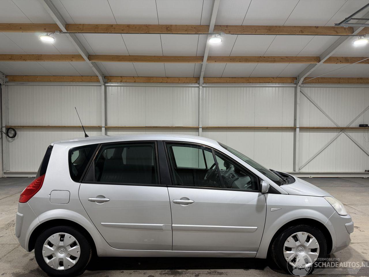 Renault Scenic 1.6-16V 83kW Privilege Comfort