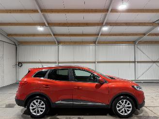 Vaurioauto  passenger cars Renault Kadjar 1.2TCE 96kW Intens 2016/4