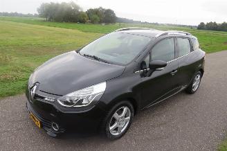 Auto incidentate Renault Clio 1.5 DCI  90pk Euro 6 Night&Day  topstaat Camera Navigatie Stoelverwarming 2014/10
