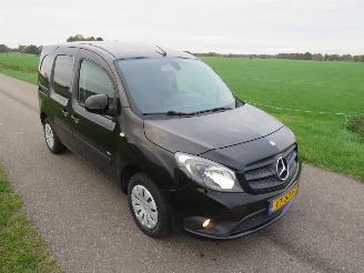 krockskadad bil bedrijf Mercedes Citan 109 CDI  90PK Blue EFFIICENCY Airco 2016  150.000km nap 2016/3