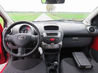 Toyota Aygo 1.0 12v + 5drs Airco 2008-11 picture 4