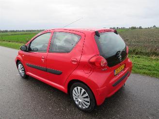 krockskadad bil auto Toyota Aygo 1.0 12v + 5drs Airco 2008-11 2008/11