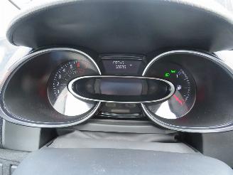 Renault Clio 0.9 TCe Zen 2019  Navigatie Airco   [ parkeerschade Bumper picture 8