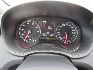 Seat Ibiza ST 1.0 MPI 126.000km 11-2015  5drs Nieuwstaat Airco picture 3