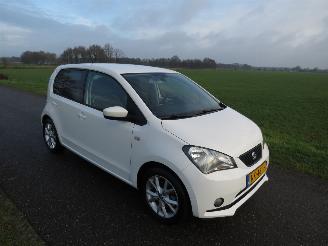 krockskadad bil auto Seat Mii 10. 5Drs Sport Connect  76.000km nap navigatie Sensoren 2017  Airco  [ nieuwstaat 2017/11
