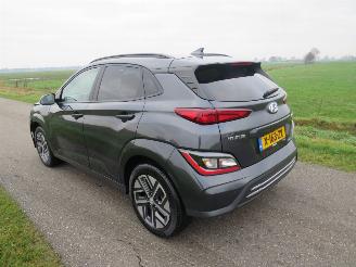 Hyundai Kona 39 kw Automaat  Elektrisch 2021  40.000km Camera Navigatie  stoelverwarmig  nieuwstaat picture 38