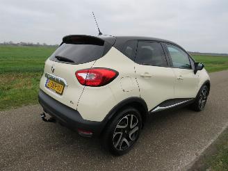 skadebil auto Renault Captur 0.9 TCe 90pk 93.000km Navigatie Airco Dynamique 2016 2016/9