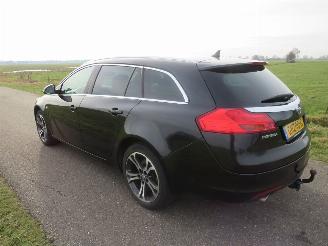  Opel Insignia Opel Insignia Sports Tourer 1.6 T Cosmo 180pk camera Navigatie Stoelverwarming 2011/9