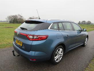 skadebil auto Renault Mégane 1.3 TCE Limited Automaat 140pk camera navigatie stoelverwarming  topstaat 2019/7