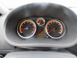 Opel Corsa 1.2 16v  180.000km nap  111 Edition Airco 2010 picture 5