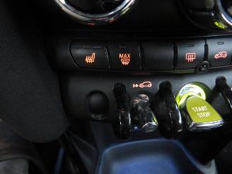 Mini Electric Mini Electric SE  49.000km nap Automaat camera navigatie leer stoelverwarming  2021 picture 18