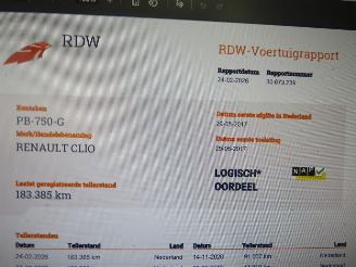 Renault Clio Renault Clio 0.9 TCe 90pk Limited Airco Navigatie  2017 picture 9