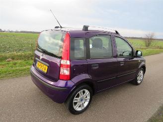 Damaged car Fiat Panda 1.2 Edizone Cool  128.000km Airco 5drs mpv 2010/9