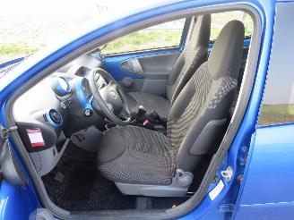Toyota Aygo 1.0 12v 5Drs 135.000km  NAP Airco Dynamic Blue 2010 [ eerste eigenaar picture 23