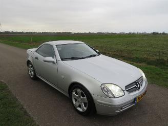 Mercedes SLK 200 SLK Cabrio 232.000km Nap topstaat parkeerschade 2000/4