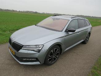 Coche accidentado Skoda Superb Combi 1.5 TSI 150pk Automaat  ACT Sportline Busines schuifdak leer  camera navigatie 2020/8