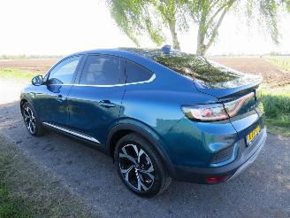 Damaged car Renault Arkana E-TECH 1.6 Full Hybrid 145 Automaat 94pk Elektrisch benzine 2023/12