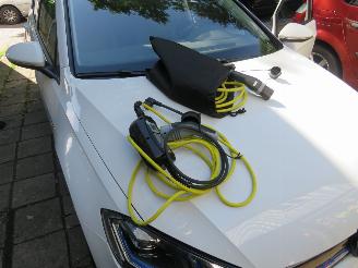 Volkswagen Golf E GOLF Elektrisch Automaat   90.000km 5Drs Camera Navigatie  [ nieuwstaat 2017-10 picture 10