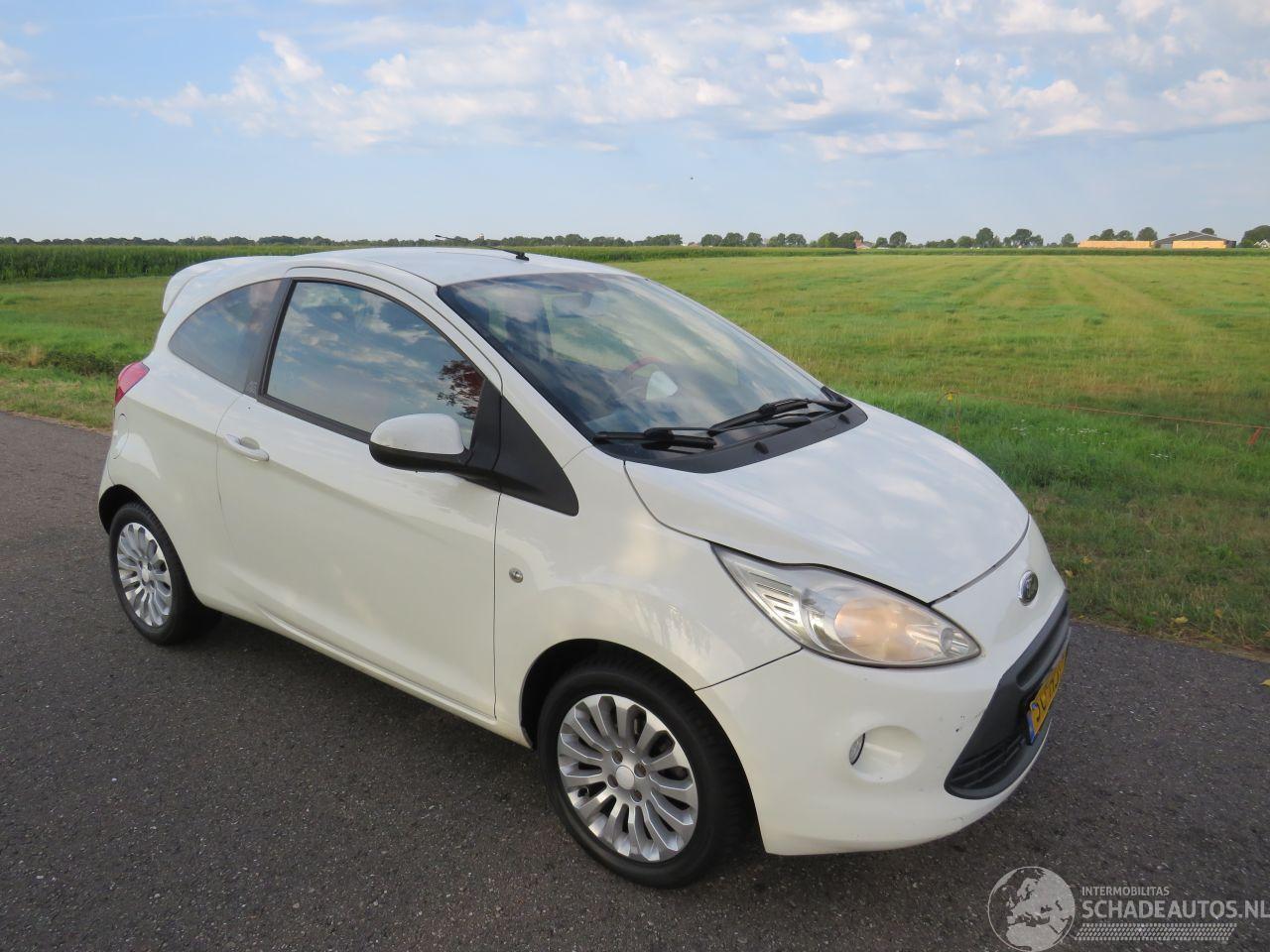 Ford Ka 1.2 Titaniun 2008-12  goed werkende airco!!!