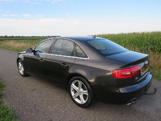 Schadeauto Audi A4 LIMOUSINE 1.8 TFSi 170pk Sedan  170.000 nap  Navigatie  Clima 2015/9