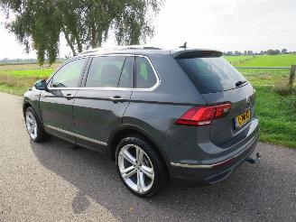 krockskadad bil auto Volkswagen Tiguan 2.0 TDi 150pk  Automaat  117.000km Nap Life Business 2021  Topstaat 2021/9