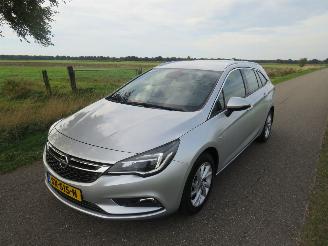 Schadeauto Opel Astra SPORTS TOURER+1.4 Turbo 150pk  Business Executive vol optie 2018 2018/5