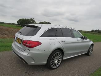 Schadeauto Mercedes C-klasse 350e Automaat AMG  Estate Elektrisch/Benzine 211pk Camera leer vol Optie  65.000 nieuw 2015/12