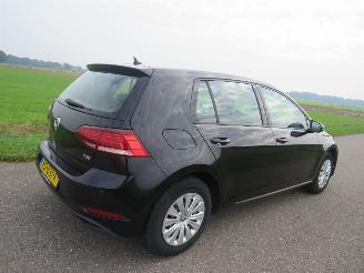 krockskadad bil auto Volkswagen Golf 1.0 TSI 110PK 5drs Camera Navigatie Clima  2017  Top Top Staat 2017/10