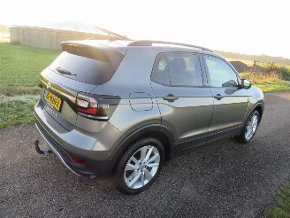 damaged passenger cars Volkswagen T-Cross 1.0 TSi Life 95pk Euro 6 Camera Navigatie clima sportstoelen  enz enz 2019/11