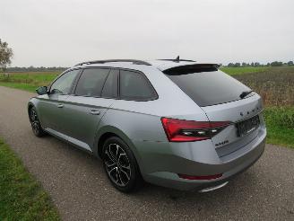 Schadeauto Skoda Superb 1.5 TSi Act Sportline Business 150pk Aut 2020 Vol Optie Schuifdak alcantara leer 2020/9