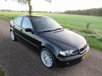 Voiture accidenté BMW 3-serie 318 D 116 pk  2002 Navigatie Airco  Sedan 2002/9