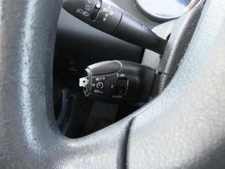 Peugeot 308 1.6 VTi 121 PK 5drs 190.000km Nap Airco 5Drs picture 9