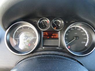 Peugeot 308 1.6 VTi 121 PK 5drs 190.000km Nap Airco 5Drs picture 6