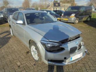 BMW 1-serie 116d picture 2