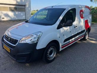 škoda dodávky Peugeot Partner  2018/5