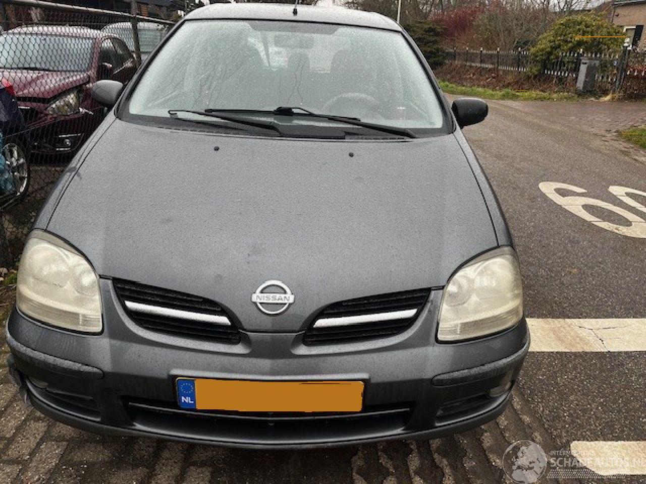 Nissan Almera-tino 1.8 visia