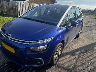damaged passenger cars Citroën C4-picasso grand picasso 7p 2018/2