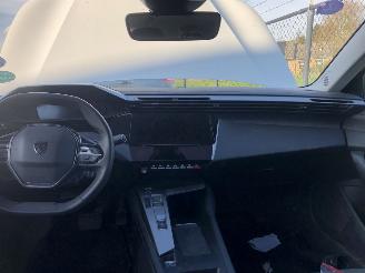 Peugeot 408 408 1.2 PureTech Allure 130 EAT8 picture 14