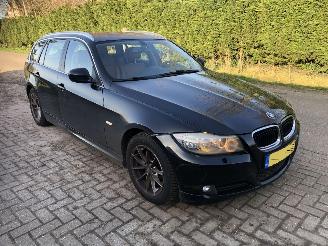 BMW 3-serie 3-serie Touring 318i Luxury Line picture 3