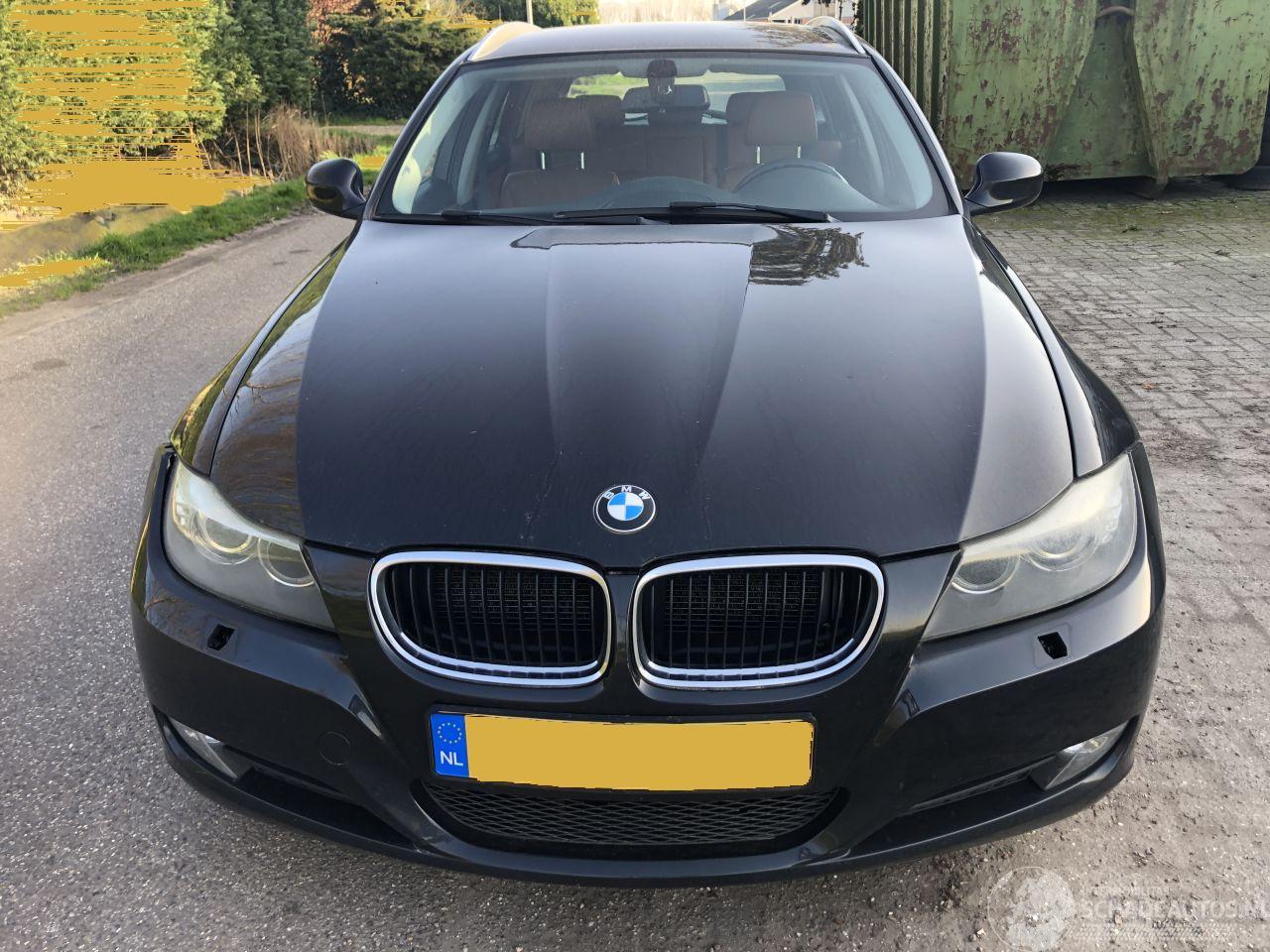 BMW 3-serie 3-serie Touring 318i Luxury Line