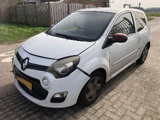 damaged passenger cars Renault Twingo Twingo 1.2 16V Collection 2012/1